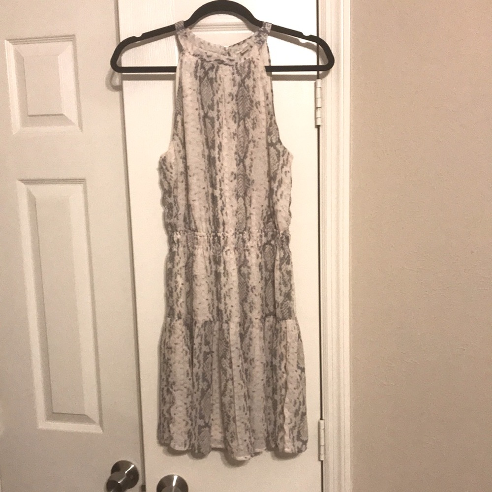 Ladies Medium Japna Snake-skinned Print